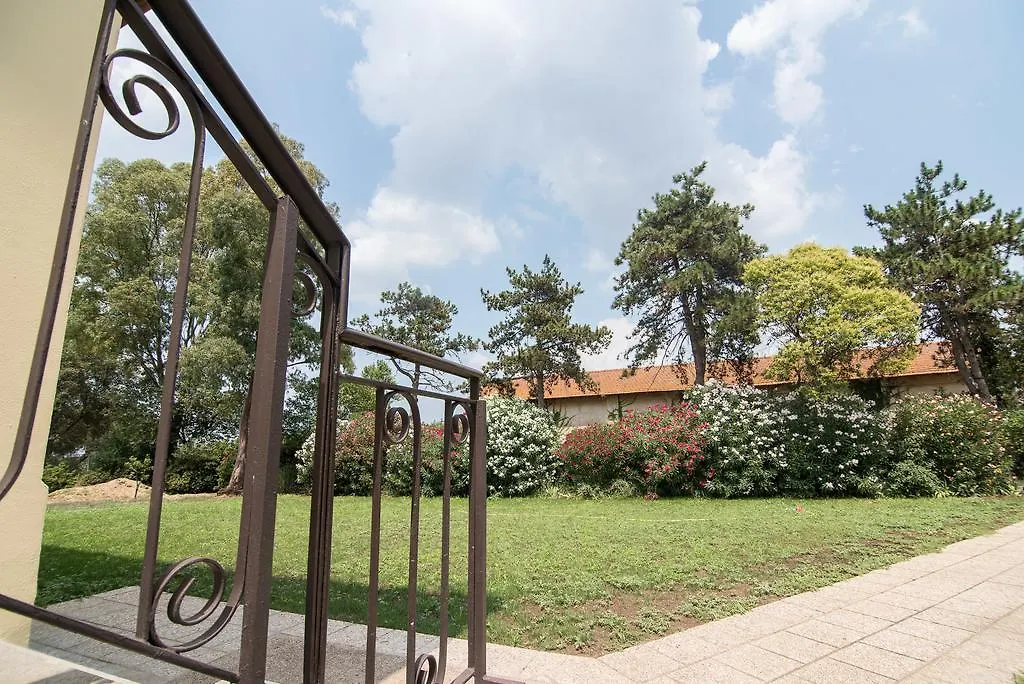 Villa Degli Oleandri Bnb Roma 2*,  Italia